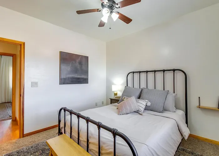 Сasa de vacaciones 1-acre Fenced Yard: Pet-friendly Show Cabin! Show Low