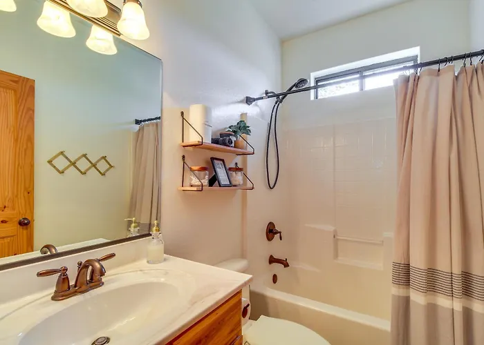 1-acre Fenced Yard: Pet-friendly Show Cabin! *